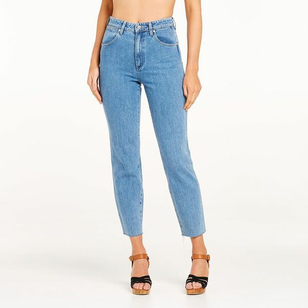 Wrangler Drew High-Waisted Straight Leg Jeans